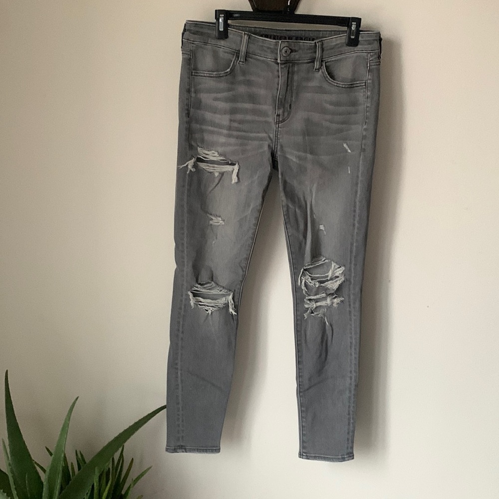 American Eagle Next Level Stretch Ripped Jegging